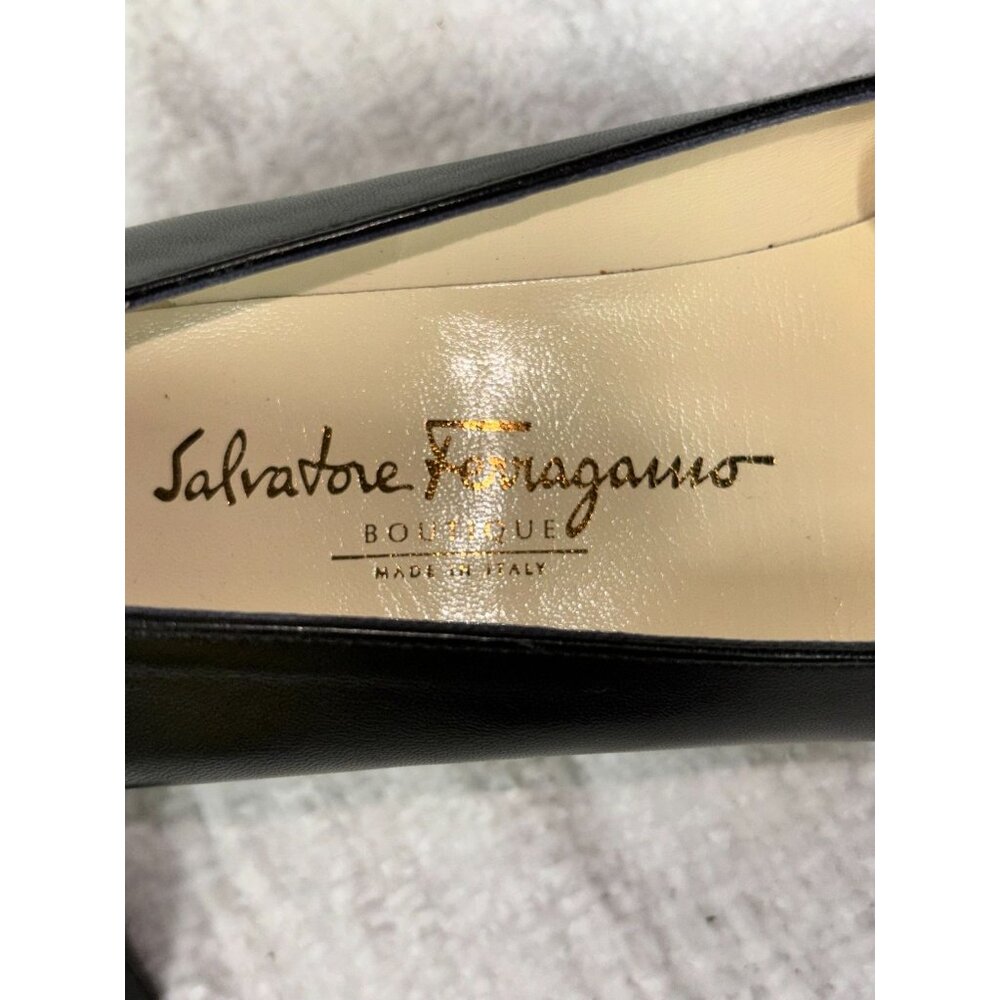 Salvatore Ferragamo Boutique Maffea Black Leather Pumps Size 7.5 AA #45030 - Picture 8 of 9